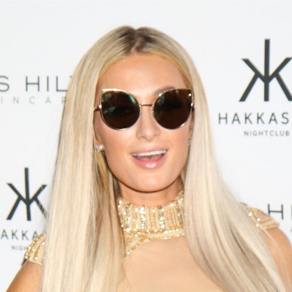 Paris Hilton lance sa ligne de produits de beauté ProD.N.A lors d'une soirée au club Hakkasan à Las Vegas le 28 juillet 2018