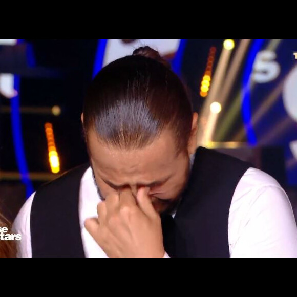 Moundir en larmes dans Danse avec les Stars le 21 septembre 2019 en découvrant un message de sa famille