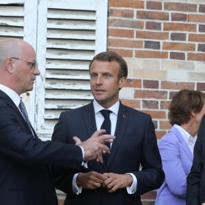 Jean-Michel Blanquer (Ministre de l'Education Nationale), le Président de la République Emmanuel Macron, Franck Riester (Ministre de la Culture), Stéphane Bern - Le Président de la République E. Macron et sa femme la Première Dame B. Macron étaient au château de By, à Thomery (Seine-et-Marne), l'un des 18 sites retenus pour la deuxième édition du Loto du patrimoine, le 20 Septembre 2019. © Dominique Jacovides/Bestimage