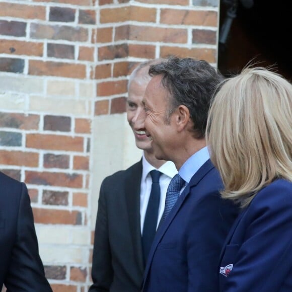 Jean-Michel Blanquer (Ministre de l'Education Nationale), le Président de la République Emmanuel Macron et sa femme la Première Dame Brigitte Macron, Franck Riester (Ministre de la Culture), Stéphane Bern - Le Président de la République E. Macron et sa femme la Première Dame B. Macron étaient au château de By, à Thomery (Seine-et-Marne), l'un des 18 sites retenus pour la deuxième édition du Loto du patrimoine, le 20 Septembre 2019. © Dominique Jacovides/Bestimage