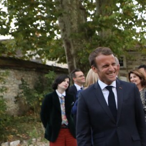 Le Président de la République Emmanuel Macron, Stéphane Bern - Le Président de la République E. Macron et sa femme la Première Dame B. Macron étaient au château de By, à Thomery (Seine-et-Marne), l'un des 18 sites retenus pour la deuxième édition du Loto du patrimoine, le 20 Septembre 2019. © Dominique Jacovides/Bestimage