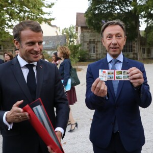 Le Président de la République Emmanuel Macron, Stéphane Bern - Le Président de la République E. Macron et sa femme la Première Dame B. Macron étaient au château de By, à Thomery (Seine-et-Marne), l'un des 18 sites retenus pour la deuxième édition du Loto du patrimoine, le 20 Septembre 2019. © Dominique Jacovides/Bestimage