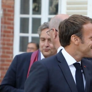 Le Président de la République Emmanuel Macron, Stéphane Bern - Le Président de la République E. Macron et sa femme la Première Dame B. Macron étaient au château de By, à Thomery (Seine-et-Marne), l'un des 18 sites retenus pour la deuxième édition du Loto du patrimoine, le 20 Septembre 2019. © Dominique Jacovides/Bestimage