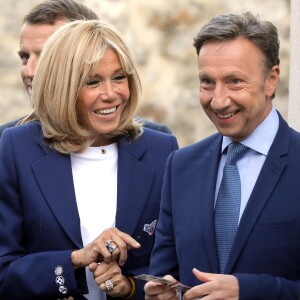 La Première Dame Brigitte Macron, Stéphane Bern - Le Président de la République E. Macron et sa femme la Première Dame B. Macron étaient au château de By, à Thomery (Seine-et-Marne), l'un des 18 sites retenus pour la deuxième édition du Loto du patrimoine, le 20 Septembre 2019. © Dominique Jacovides/Bestimage