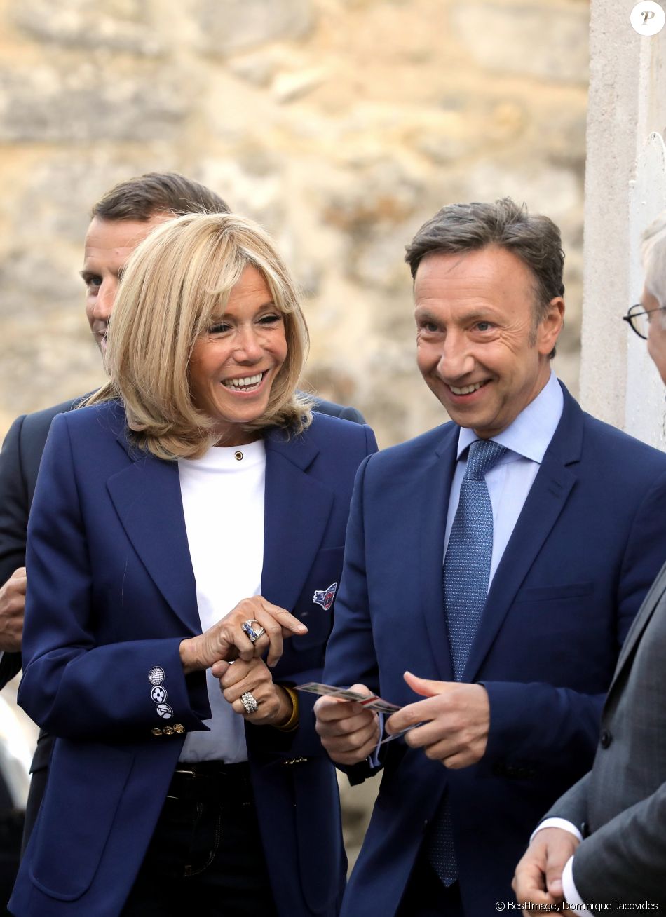 La Première Dame Brigitte Macron, Stéphane Bern - Le Président De La ...