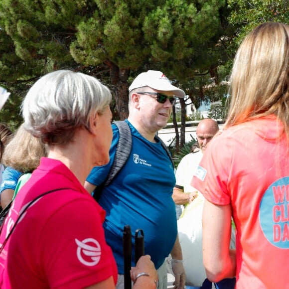 Exclusif - Le prince Albert II de Monaco a participé le 21 septembre 2019 à la première édition en principauté du World CleanUp Day, une opération de ramassage de déchets. © Claudia Albuquerque / Bestimage