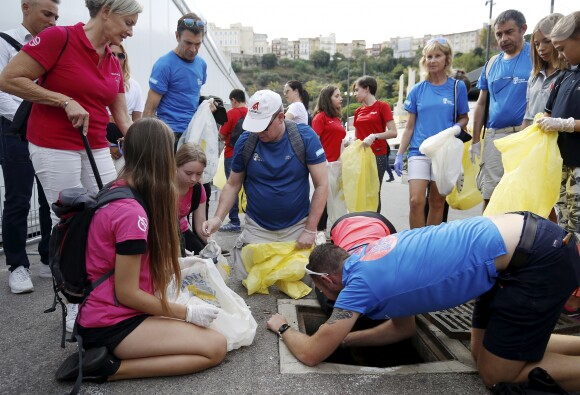 Exclusif - Le prince Albert II de Monaco a participé le 21 septembre 2019 à la première édition en principauté du World CleanUp Day, une opération de ramassage de déchets. © Jean-François Ottonello / Nice-Matin / Bestimage