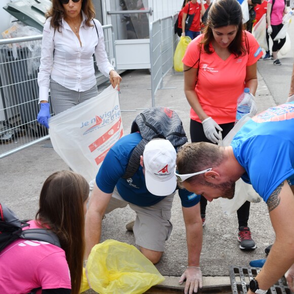 Exclusif - Le prince Albert II de Monaco a participé le 21 septembre 2019 à la première édition en principauté du World CleanUp Day, une opération de ramassage de déchets. © Bruno Bebert / Pool / Bestimage