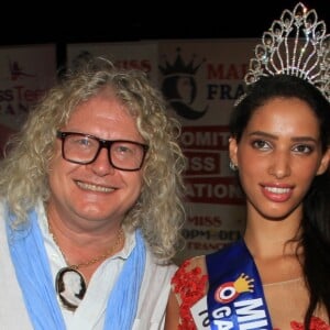 Alexia (Miss petite-de-France 2020), Pierre-Jean Chalençon (président du jury), Yasmeen (Miss paris 2020) et Margot (Miss Ile-de-France 2020) lors de la soirée élection Miss Paris et Miss Ile de de France Comité Miss Nationale au théâtre Elizabeth Czerczuk à Paris, France, le 22 septembre 2019. © Philippe Baldini/Bestimage