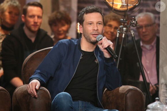 Exclusif - Alex Beaupain - Enregistrement de l'émission "Du côté de chez Dave" à Paris, diffusée le 20 mars 2016 sur France 3. Le 16 février 2016 © CVS / Bestimage