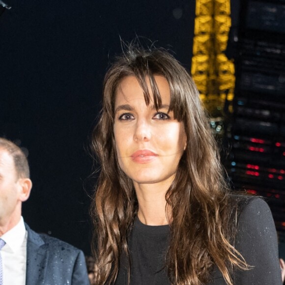 Charlotte Casiraghi assiste au défilé de mode printemps-été 2020 de Saint Laurent à Paris. Le 24 septembre 2019.