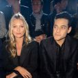 Kate Moss et Rami Malek assistent au défilé de mode printemps-été 2020 de Saint Laurent à Paris. Le 24 septembre 2019.