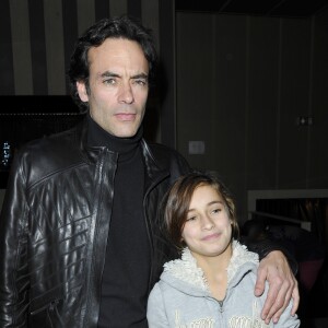 Anthony Delon et sa fille Liv Delon - Noël des P'tits Cracks au Club de l'Arc a Paris, le 15 decembre 2012.