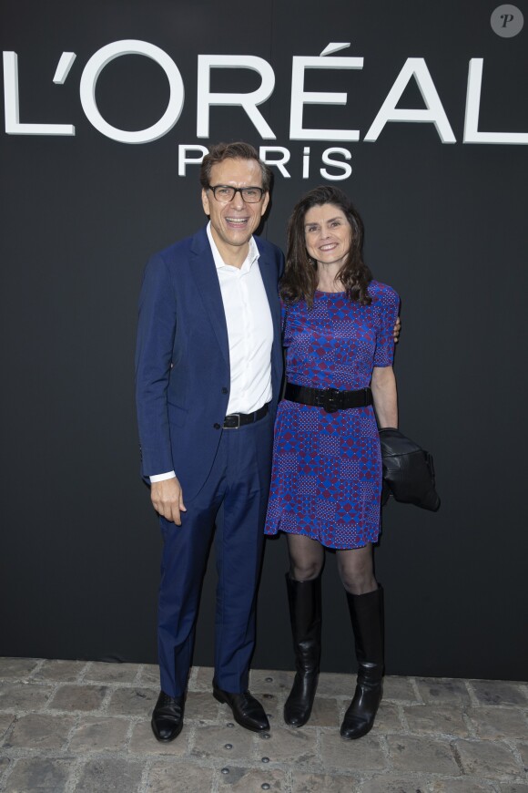Alexis Perakis et son épouse assistent au défilé L'Oréal Paris 2019 à la Monnaie de Paris le 28 septembre 2019, pendant la fashion week. © Olivier Borde / Bestimage