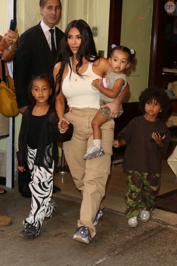 Kim Kardashian est allée assister avec ses enfants Saint, North  et Chicago à la messe dominicale de son mari Kanye West à New York, le 29 septembre 2019