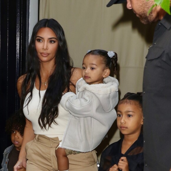 Kim Kardashian est allée assister avec ses enfants Saint West, North West et Chicago West à la messe dominicale de son mari Kanye West à New York, le 29 septembre 2019