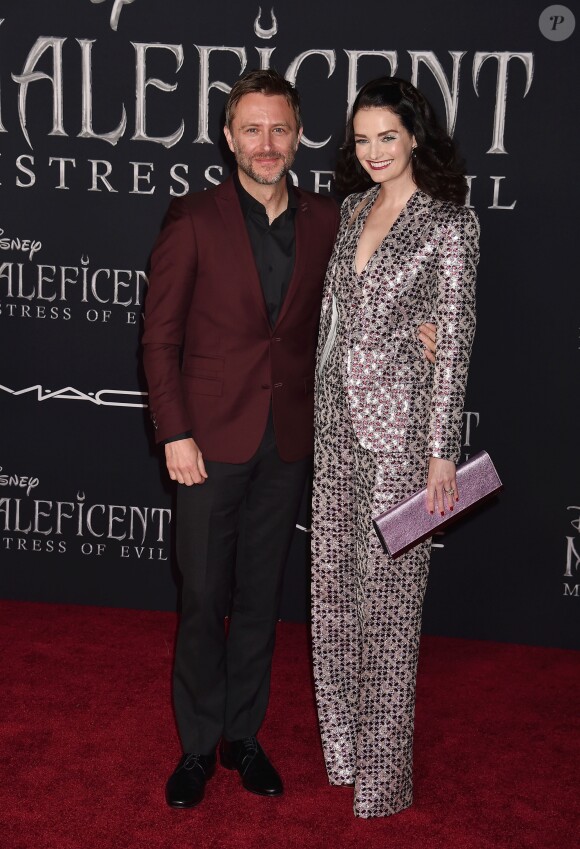 Chris Hardwick et sa femme Lydia Hearst à la première de Maleficent: Mistress of Evil au théâtre El Capitan dans le quartier de Hollywood à Los Angeles, le 30 septembre 2019