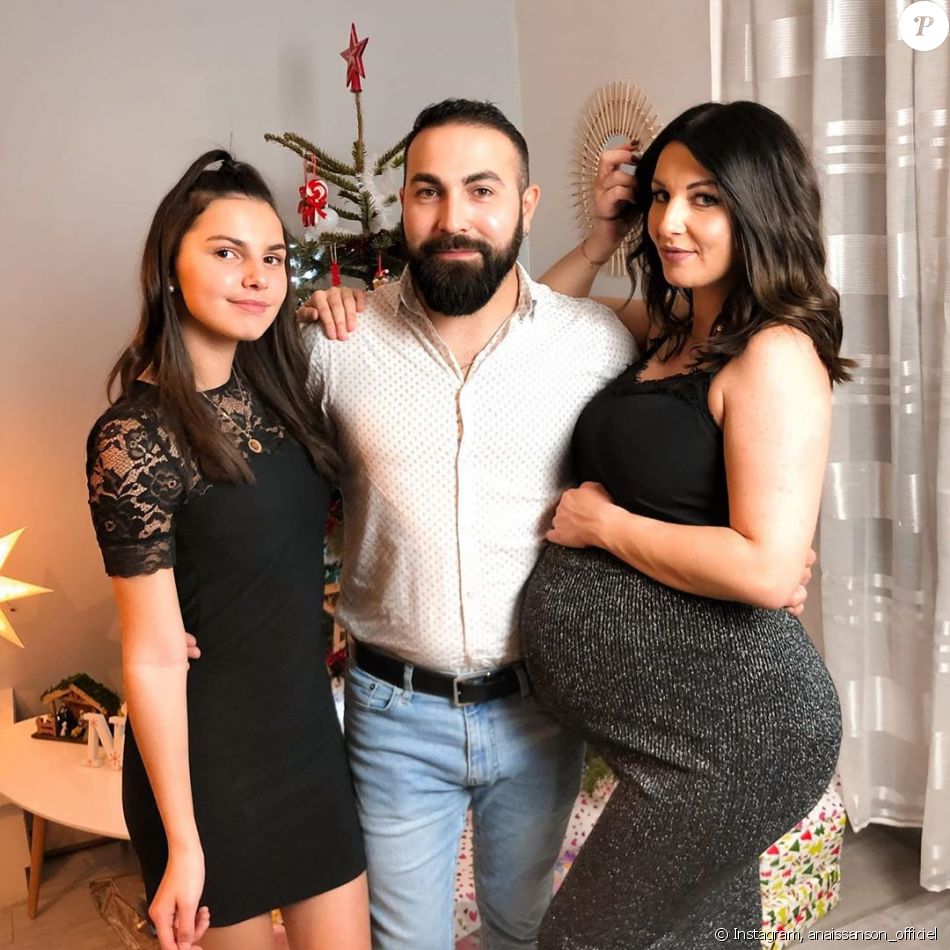 Anaïs Sanson avec Carlos et Shanna à Noël, le 24 décembre 2019