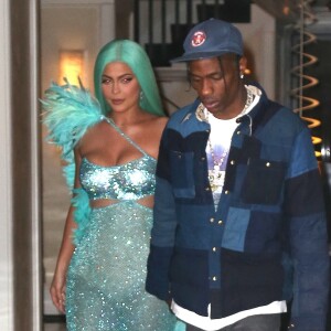 Kylie Jenner et son compagnon Travis Scott à la sortie du Mark Hotel pour se rendre à l'after party de la 71ème édition du MET Gala (Met Ball, Costume Institute Benefit) à New York, le 6 mai 2019.