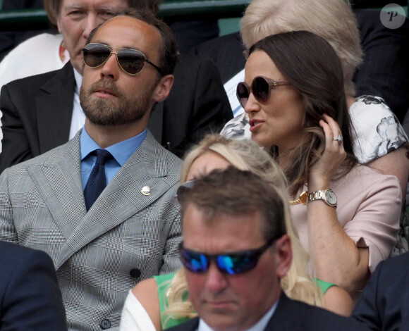Pippa Middleton et son frère James Middleton assistent au championnat de Wimbledon à Londres, le 8 juillet 2019.