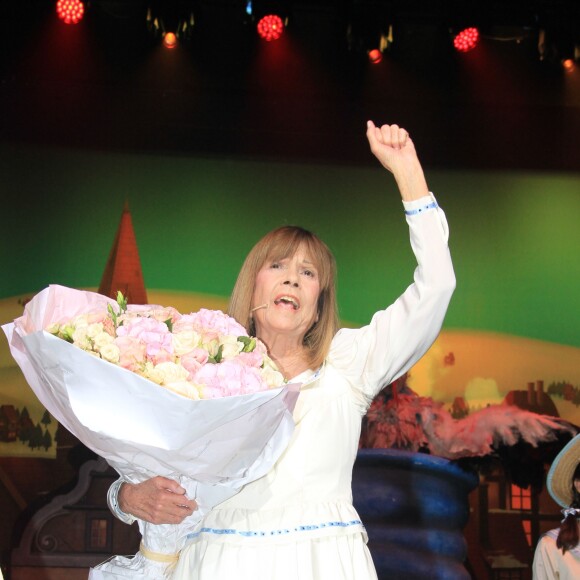 Exclusif - Chantal Goya sur la scène du Palais des Congrès dans son spectacle "Le soulier qui vole" à Paris le 5 octobre 2019. © Philippe Baldini/Bestimage