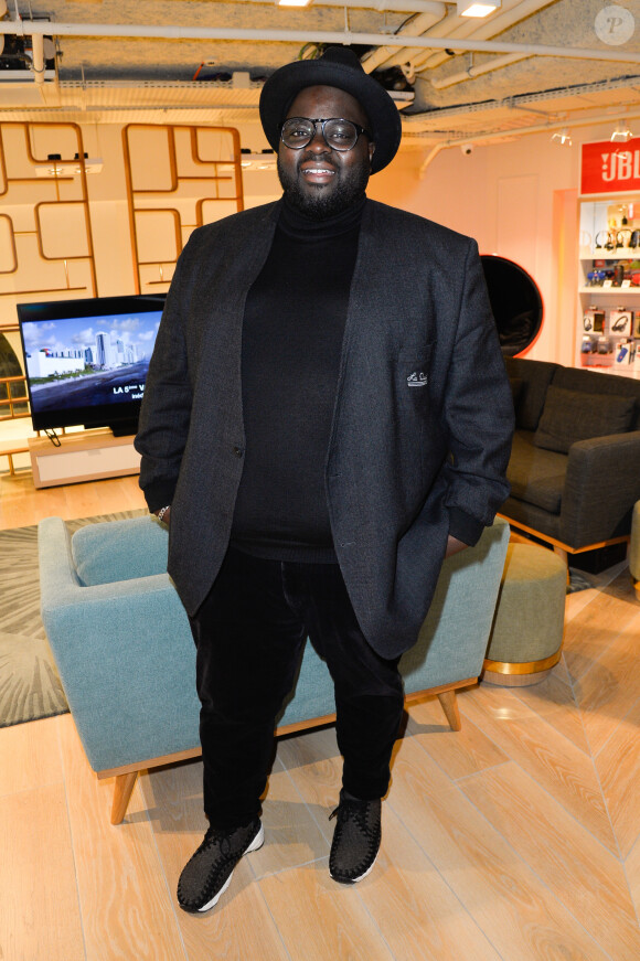 Semi-Exclusif - Issa Doumbia - Soirée d'inauguration de la boutique Orange Opéra à Paris, le 7 novembre 2016. © Coadic Guirec/Bestimage