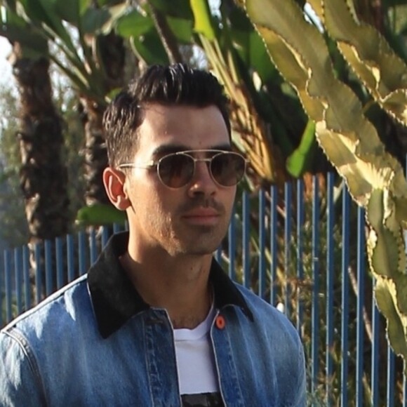 Joe Jonas arrive au Dodgers Stadium pour assister à un match des Dodgers à Los Angeles, le 9 octobre 2019. 09/10/2019 - Los Angeles