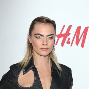 Cara Delevingne assiste à la soirée des "GirlHero Awards" à Los Angeles, le 13 octobre 2019.