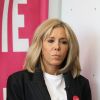 Brigitte Macron - Dictée d'ELA lors de sa 16e édition au Collège Suzanne Lacore, à Paris, le 14 octobre 2019. Cette dictée est le lancement officiel de la campagne "Mets Tes Baskets et bats la maladie" à l'école. ©Dominique Jacovides/Bestimage