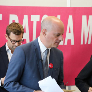 Nicolas Mathieu (Goncourt 2018), auteur de la dictée d'ELA, Jean-Michel Blanquer, ministre de l'éducation nationale, Brigitte Macron - Dictée d'ELA lors de sa 16e édition au Collège Suzanne Lacore, à Paris, le 14 octobre 2019. Cette dictée est le lancement officiel de la campagne "Mets Tes Baskets et bats la maladie" à l'école. ©Dominique Jacovides/Bestimage