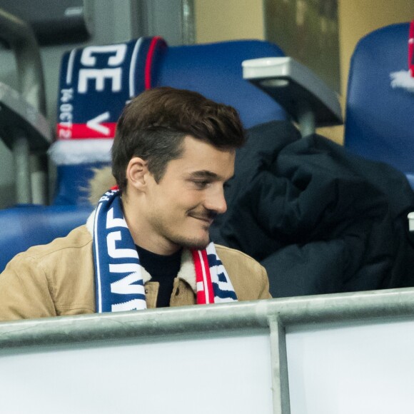 Camille Cerf (Miss France 2015) et son compagnon Cyrille - Tribunes lors du match de qualification pour l'Euro2020 "France - Turquie (1-1)" au Stade de France. Saint-Denis, le 14 octobre 2019. ©Cyril Moreau/Bestimage