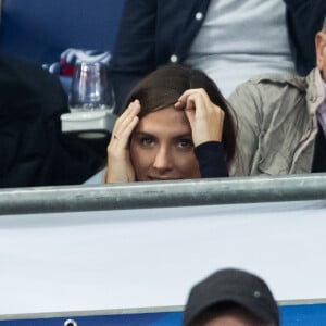 Camille Cerf (Miss France 2015) et son compagnon Cyrille - Tribunes lors du match de qualification pour l'Euro2020 "France - Turquie (1-1)" au Stade de France. Saint-Denis, le 14 octobre 2019. ©Cyril Moreau/Bestimage