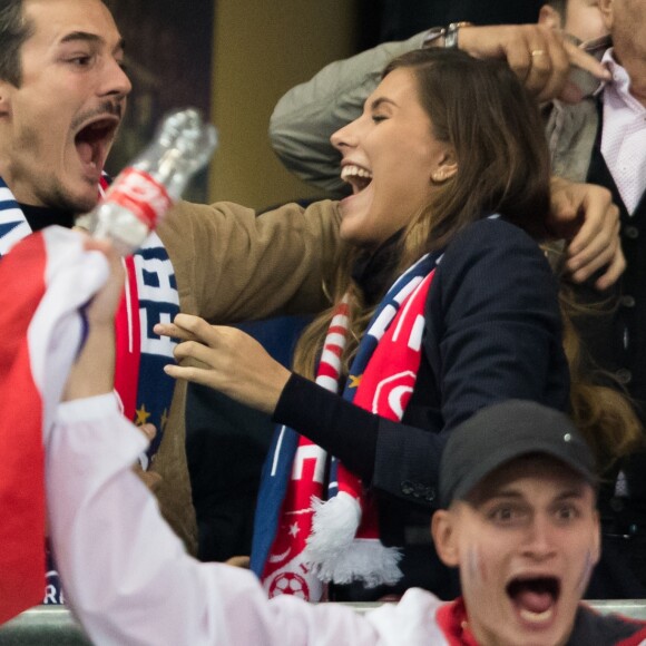 Camille Cerf (Miss France 2015) et son compagnon Cyrille - Tribunes lors du match de qualification pour l'Euro2020 "France - Turquie (1-1)" au Stade de France. Saint-Denis, le 14 octobre 2019. ©Cyril Moreau/Bestimage