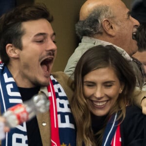 Camille Cerf (Miss France 2015) et son compagnon Cyrille - Tribunes lors du match de qualification pour l'Euro2020 "France - Turquie (1-1)" au Stade de France. Saint-Denis, le 14 octobre 2019. ©Cyril Moreau/Bestimage