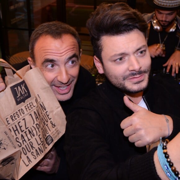 Nikos Aliagas, Kev Adams, Black M - Inauguration du nouveau restaurant de fast food healthy de Kev Adams, le "Jak Healthy" au 24 rue de Rivoli dans le 4e arrondissement à Paris, le 15 octobre 2019. © Rachid Bellak/Bestimage