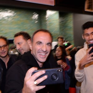 Nikos Aliagas - Inauguration du nouveau restaurant de fast food healthy de Kev Adams, le "Jak Healthy" au 24 rue de Rivoli dans le 4e arrondissement à Paris, le 15 octobre 2019. © Rachid Bellak/Bestimage