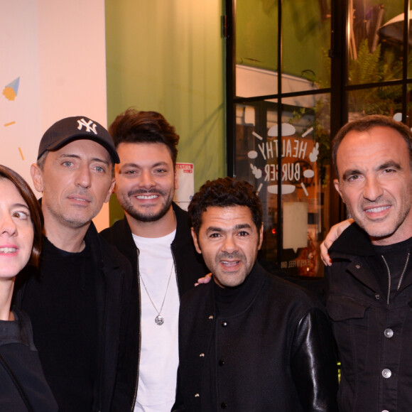 Anne Sachet, Gad Elmaleh, Kev Adams, Jamel Debbouze, Nikos Aliagas, Arthur - Inauguration du nouveau restaurant de fast food healthy de Kev Adams, le "Jak Healthy" au 24 rue de Rivoli dans le 4e arrondissement à Paris, le 15 octobre 2019. © Rachid Bellak/Bestimage