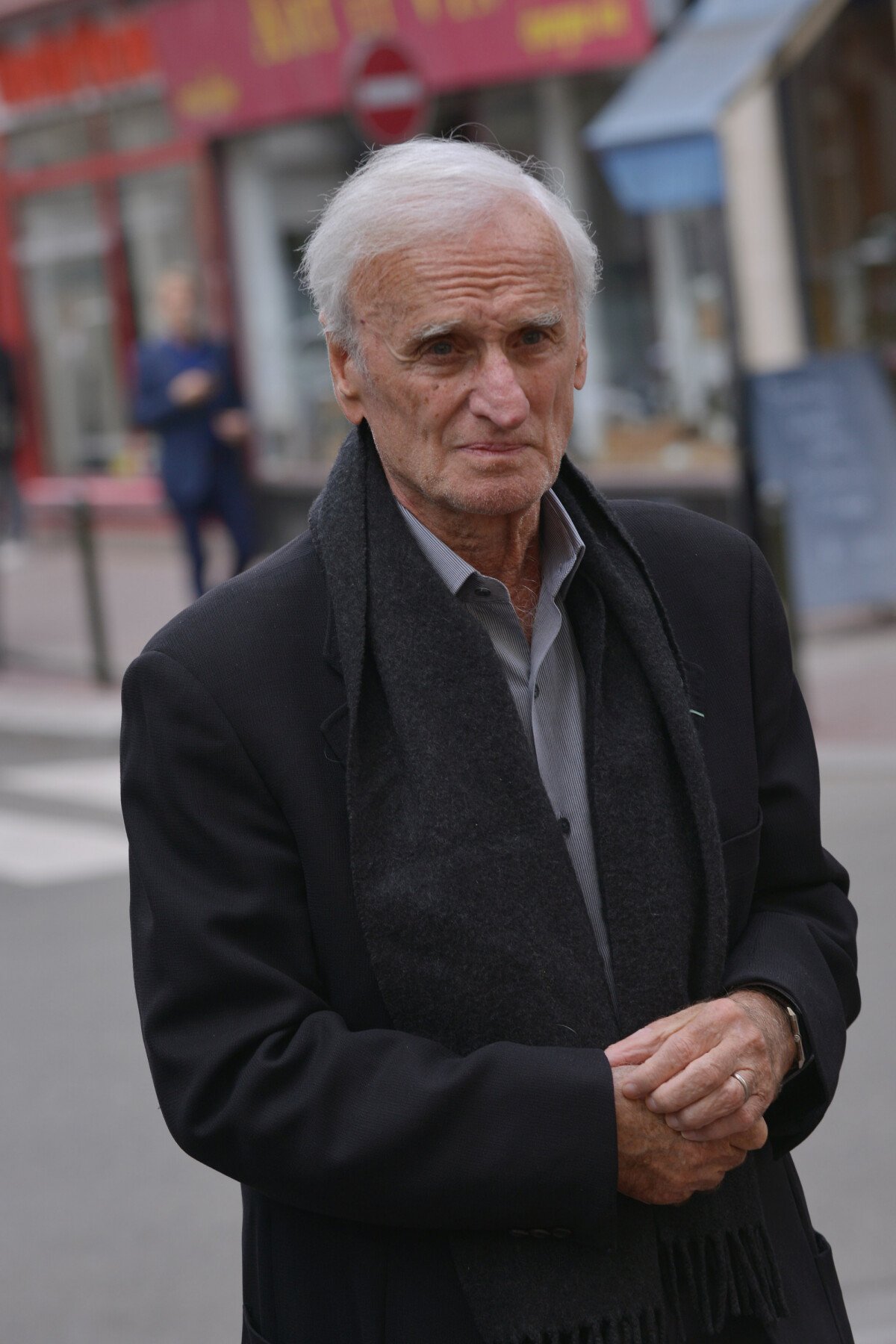 Je ne pouvais plus marcher” : Michel Sardou donne de ses nouvelles après  son hospitalisation