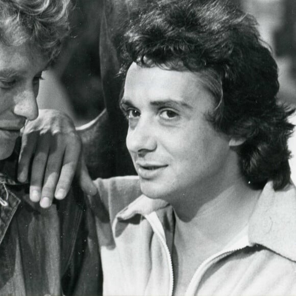 Johnny Hallyday et Michel Sardou sur le plateau d'une émission TV le 10 mars 1970 © Keystone Press Agency / Zuma Press / Bestimage