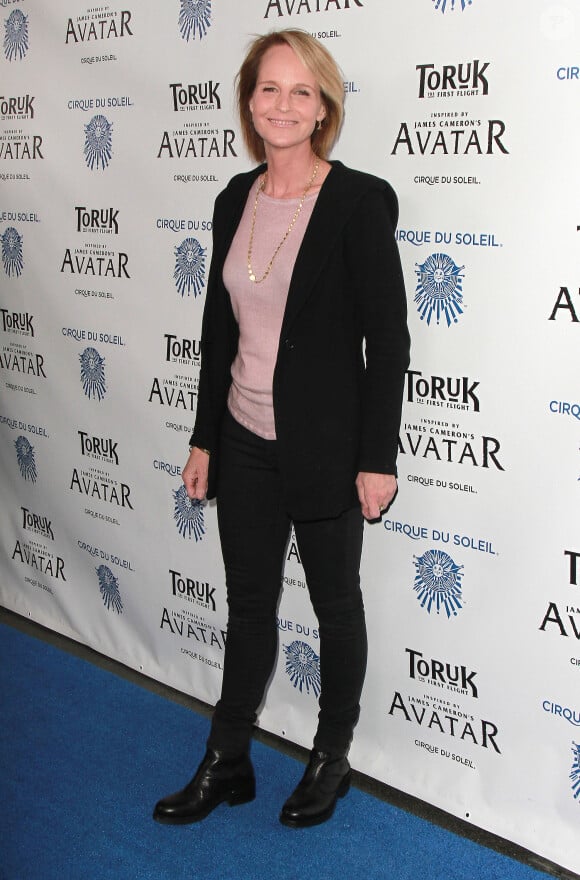 Helen Hunt lors photocall du spectacle du Cirque du Soleil "Toruk Le Premier Envol" inspiré du film de James Cameron "Avatar" au Staples Center à Los Angeles, Californie, Etats-Unis, le 11 novembre 2016.