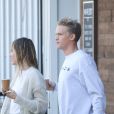 Miley Cyrus et son nouveau compagnon Cody Simpson sont allés acheter un café à emporter chez Blue Bottle Coffee à Studio City,