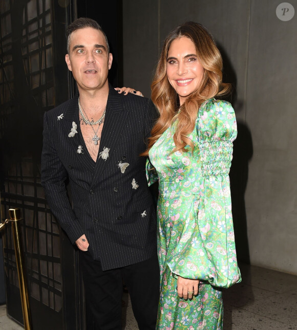 Robbie Williams et sa femme Ayda Field arrivent à la soirée "ITV Summer Party" à l'hôtel Nobu à Londres, le 17 juillet 2019.