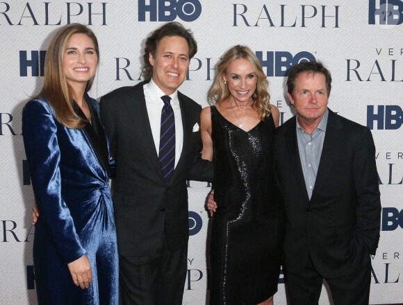 Lauren Bush Lauren, son mari David Lauren, Tracy Pollan et Michael J. Fox assistent à la projection du documentaire "Very Ralph" au Metropolitan Museum of Art. New York, le 23 octobre 2019.