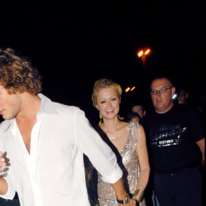 Paris Hilton et Stavros Niarchos au VIP Room de Saint Tropez le 31 juillet 2006.