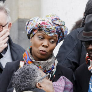 Lilian Thuram et sa compagne Kareen Guiock - Arrivées et sorties des obsèques de Jean-Michel Martial au cimetière du Père Lachaise à Paris. Le 23 octobre 2019.