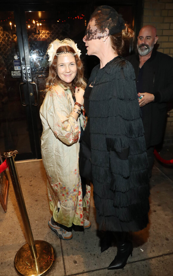 Drew Barrymore et Stella McCartney - Soirée "Heidi Klum Halloween Party" à New York, le 31 octobre 2019.