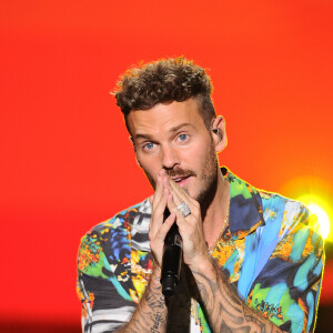 Exclusif - Matt Pokora (M.Pokora) - Enregistrement de l'émission TV "La Chanson Secrète 3", qui sera diffusée le vendredi 1er novembre à 21h00 sur TF1. Après le succès de la première édition, "La Chanson Secrète", présentée par N.Aliagas et produite par DMLS TV, revient sur TF1. 10 artistes ne savent rien de ce qui va se passer pour eux ! Ils ont accepté de jouer le jeu, de se laisser totalement surprendre, émouvoir, parfois même déstabiliser car ils vont découvrir en même temps que les téléspectateurs une surprise : une chanson qui leur rappelle un souvenir important de leur vie revisitée et réinterprétée par un artiste. Les téléspectateurs seront aux premières loges pour vivre ces moments d'intimité musicale rare. Et, en bonus, de nombreux invités inattendus et des proches de l'artiste assis dans le fauteuil viendront l'émouvoir. Le 25 juin 2019 © Gaffiot-Perusseau / Bestimage