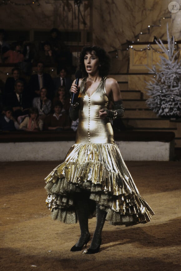 Archives - Anémone en robe style gitane, le 19 novembre 1982 © Jean-Claude Colin via Bestimage