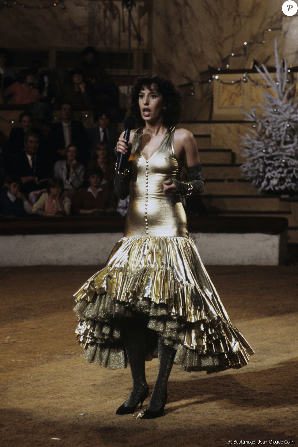 Archives - Anémone en robe style gitane, le 19 novembre 1982 © Jean-Claude Colin via Bestimage
