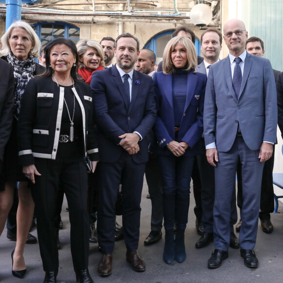 Brigitte Macron, Adrien Taquet secrétaire d'État auprès de la ministre des Solidarités et de la santé, Jean-Michel Blanquer, ministre de l'Éducation nationale et de la Jeunesse, Jeanne d'Hauteserre, maire du 8ème Arrondissement de Paris - Brigitte Macron se rend au collège Chaptal pour la 5ème Journée nationale de lutte contre le harcèlement à l'école à Paris VIII, le 7 novembre 2019. En présence de d'A.Taquet secrétaire d'État auprès de la ministre des Solidarités et de la santé, J.M.Blanquer, ministre de l'Éducation nationale et de la Jeunesse et J.d'Hauteserre, maire du 8ème Arrondissement de Paris. ©Stephane Lemouton / Bestimage